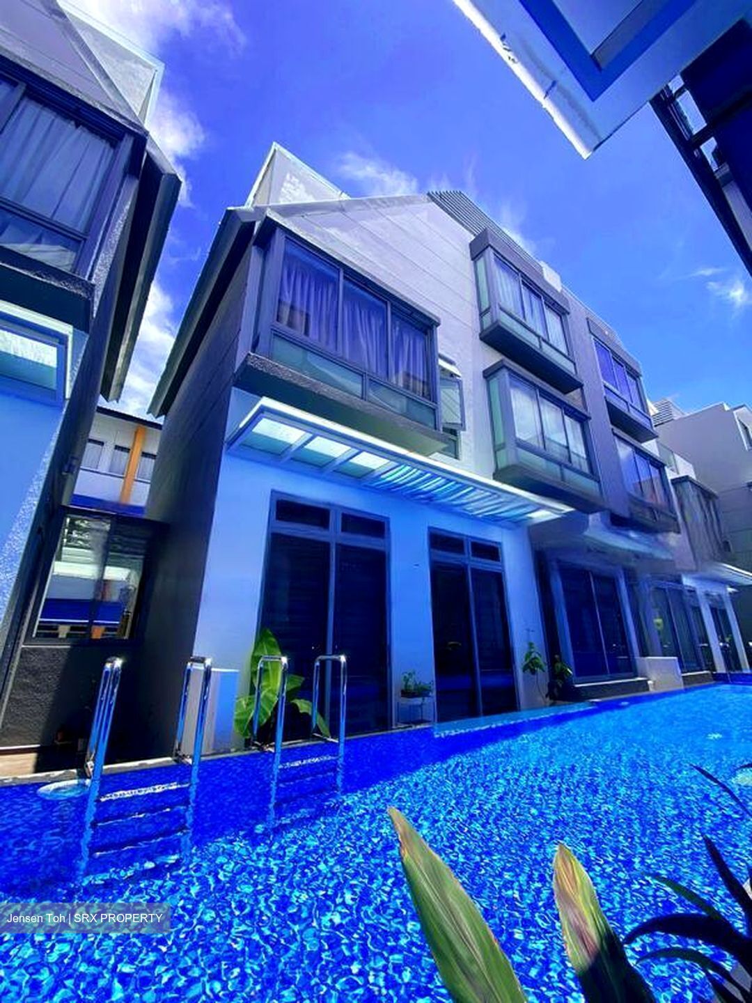 Siak Kew Avenue (D13), Terrace #453807031